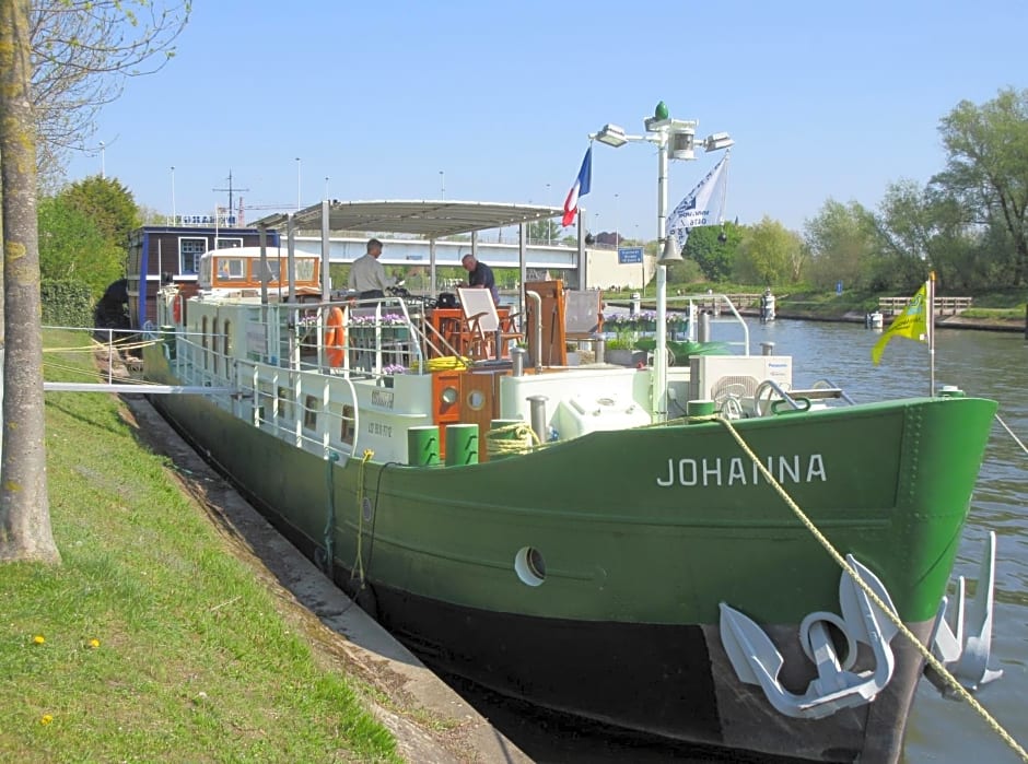 B&B Barge Johanna