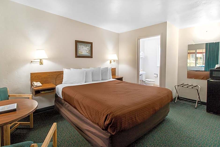 Eureka Town House Motel - Historic Old Town