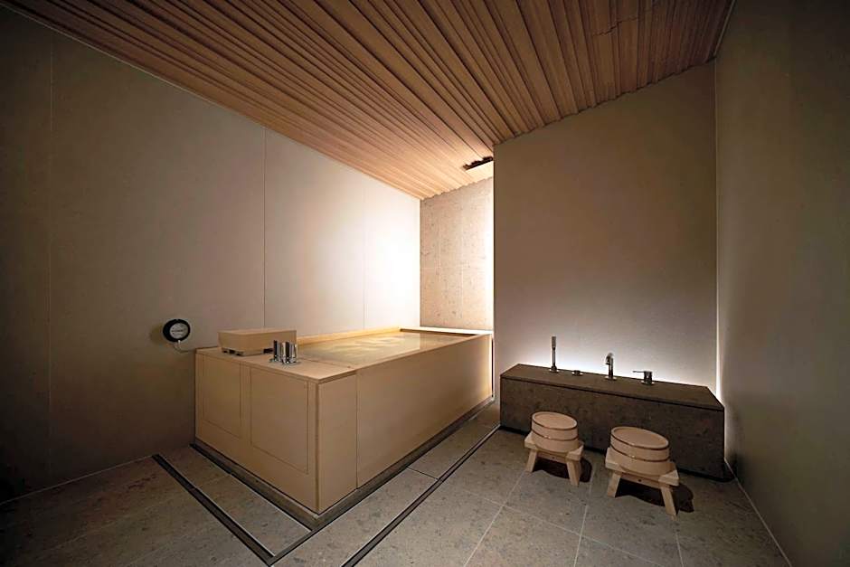TSUKI Tokyo