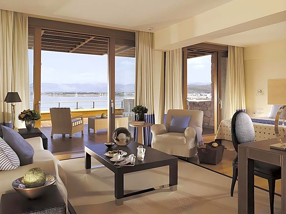 Photo 1 of 2 of Luxury Suite