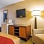 Econo Lodge Inn & Suites Conference Center Dublin