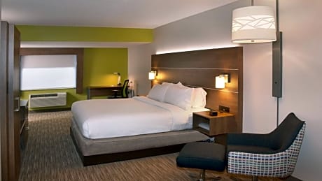 1 King Bed Suite