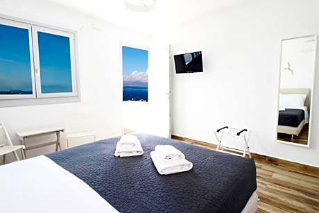 Classic Sea View Suite