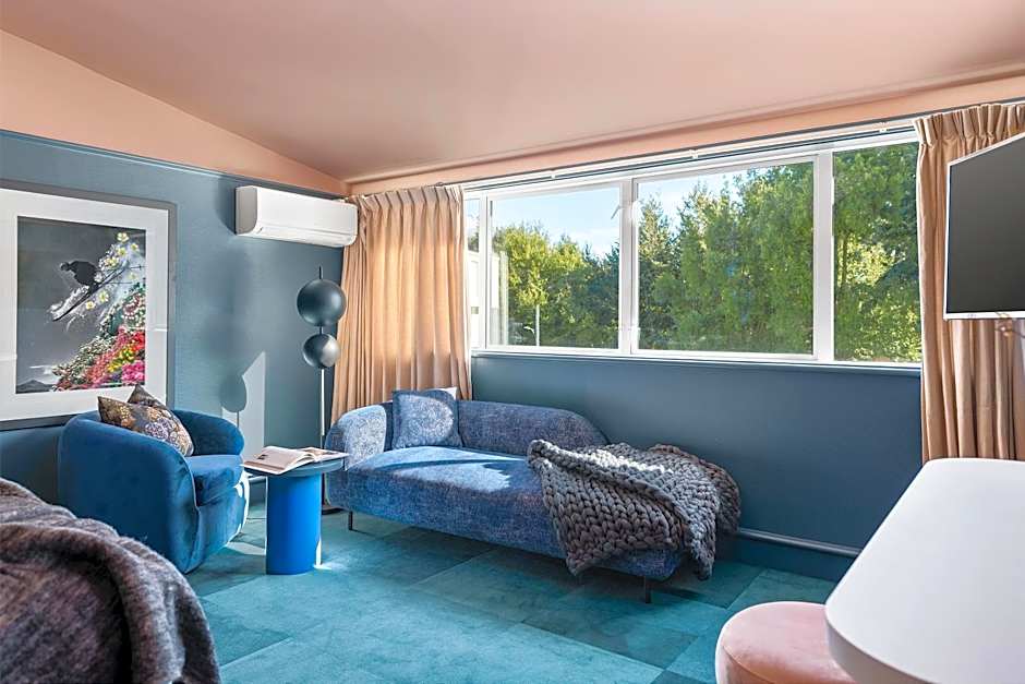 The Central Hotel Queenstown, A Naumi Chapter