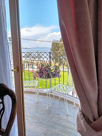 Deluxe Triple Room Basement Floor