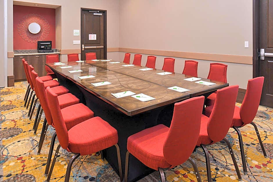 Crowne Plaza SHENANDOAH - WOODLANDS AREA by IHG