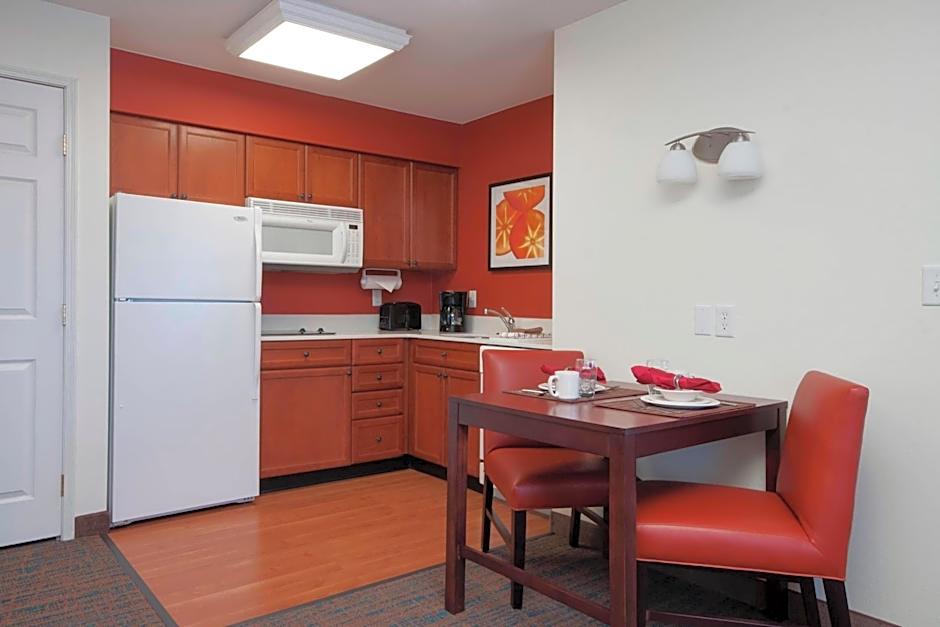 Residence Inn by Marriott Des Moines West at Jordan Creek Town Center