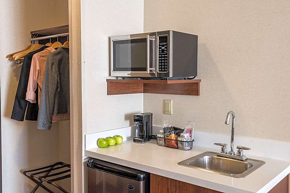 Comfort Suites Springfield RiverBend Medical