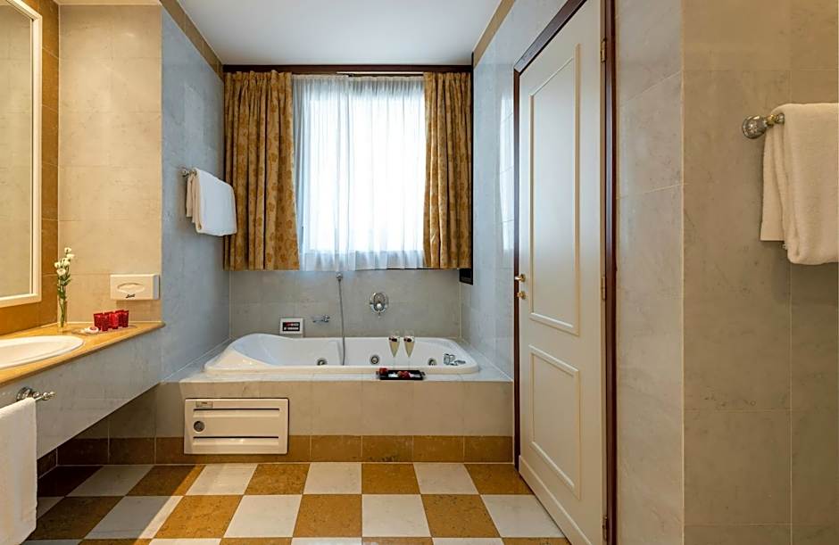 Leonardo Hotel Milan City Center