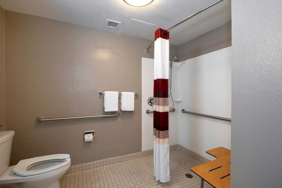 Red Roof PLUS+ Boston - Mansfield/ Foxboro