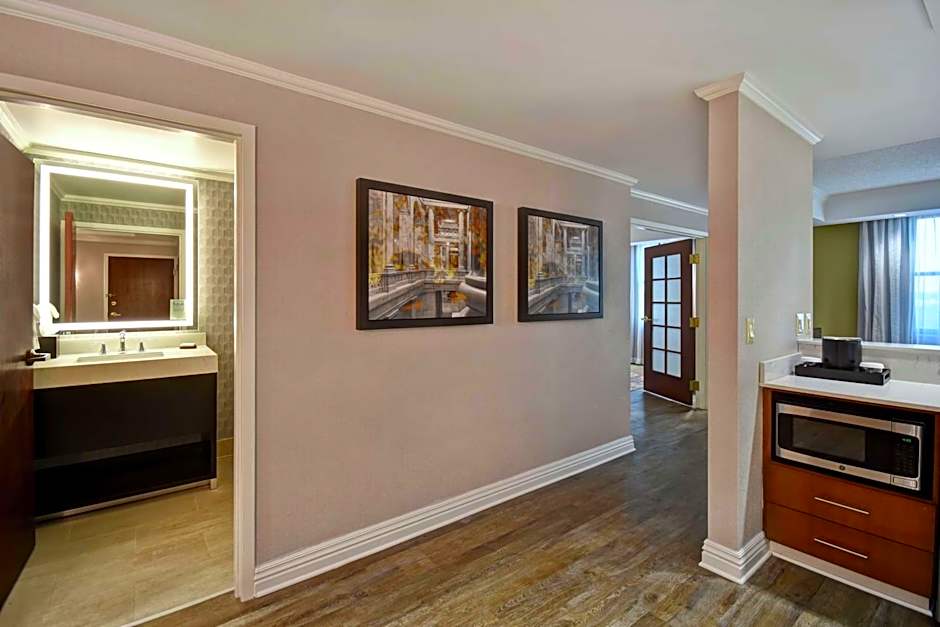 Embassy Suites By Hilton Hotel Little Rock