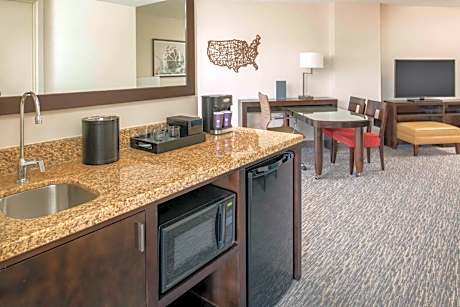 Two-Bedroom Family King Suite with Queen Bed and Sofa Bed