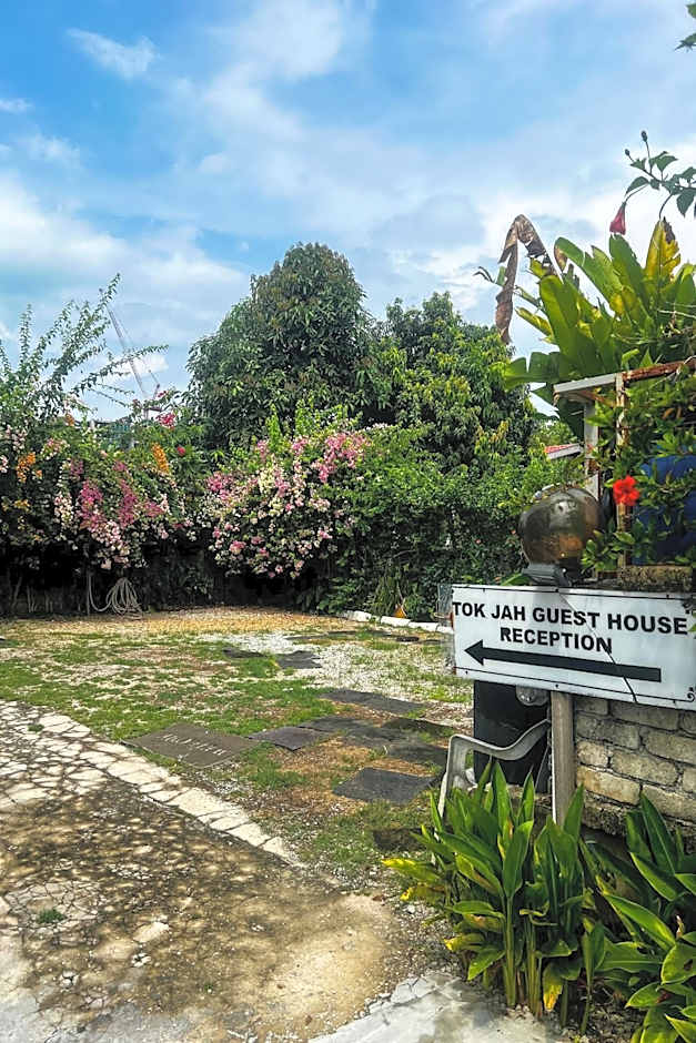 Langkawi Tok Jah Guest House Pantai Cenang