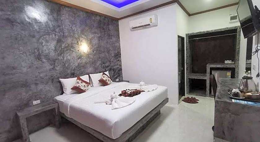 Lanta Long Beach Hostel