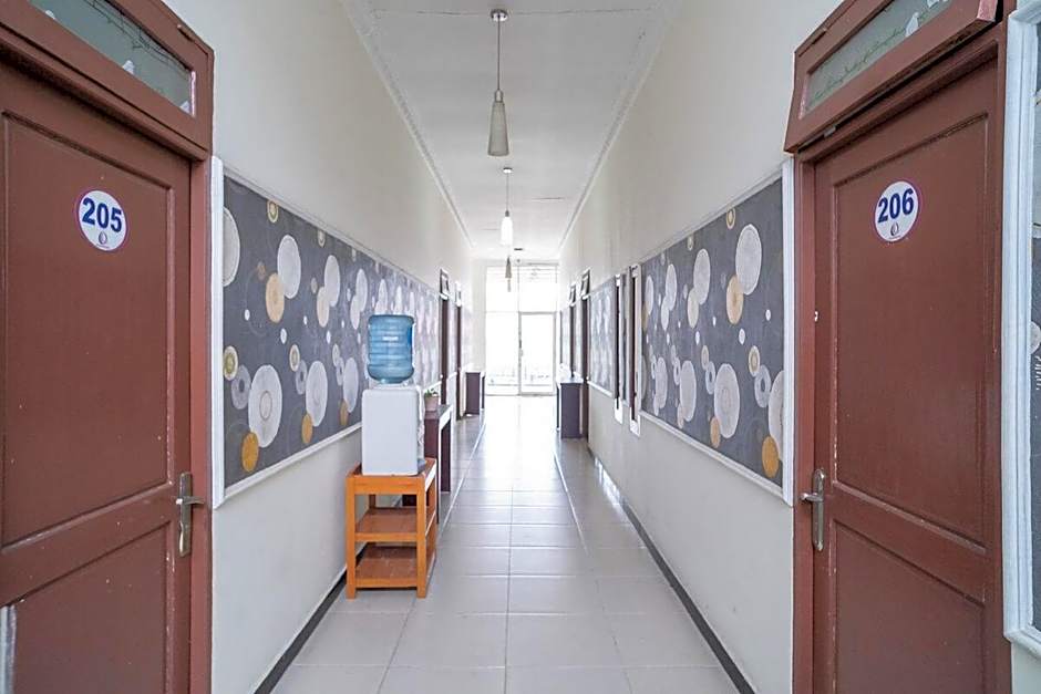 RedDoorz near Uniska Banjarmasin