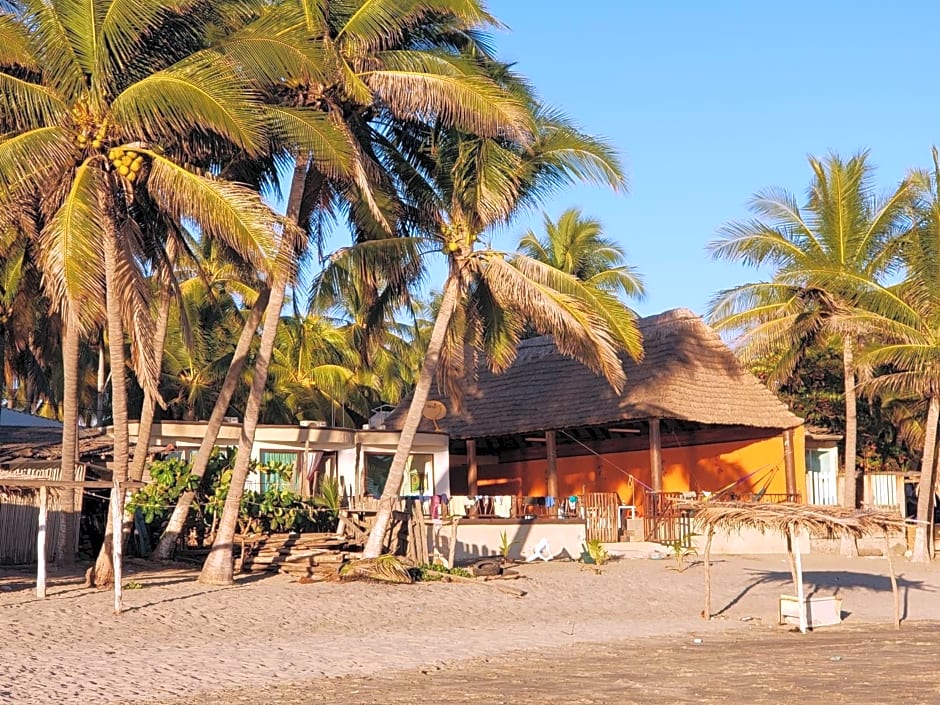 Bungalows La Perla Playa Azul