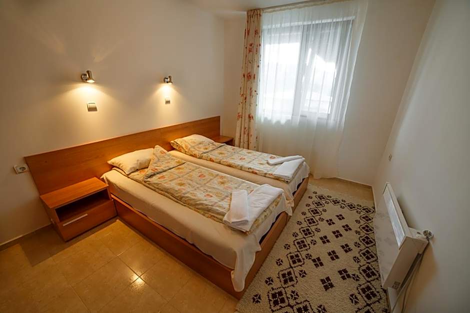 Monastery 2 Aparthotel