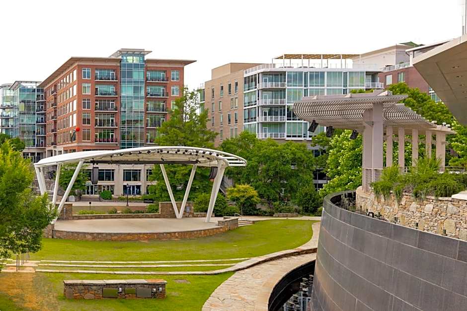 Hilton Greenville