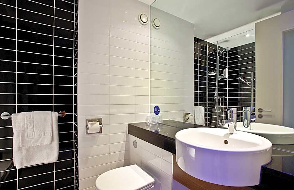 Holiday Inn Express Birmingham–South A45 By IHG