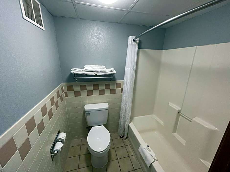 AmericInn by Wyndham Sayre