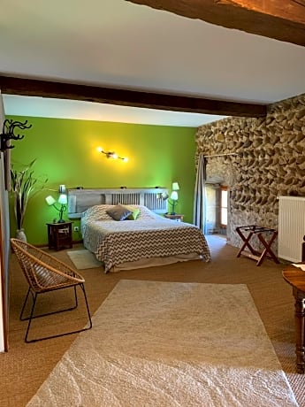 Comfort Triple Room with Garden View