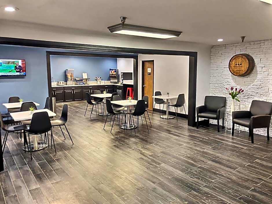 Super 8 by Wyndham Georgetown