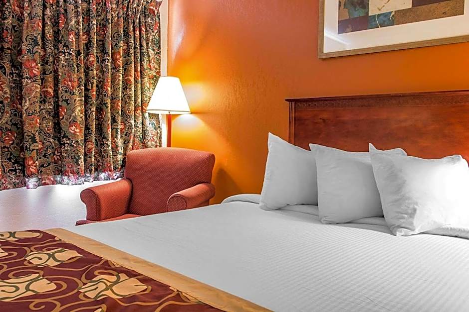 Rodeway Inn Muskegon