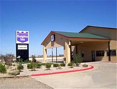 Knights Inn - Slaton