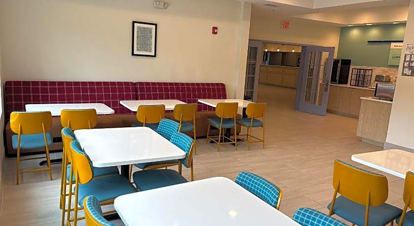 Garner Hotel Mahwah By IHG