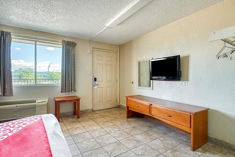 OYO Hotel Tucson Downtown