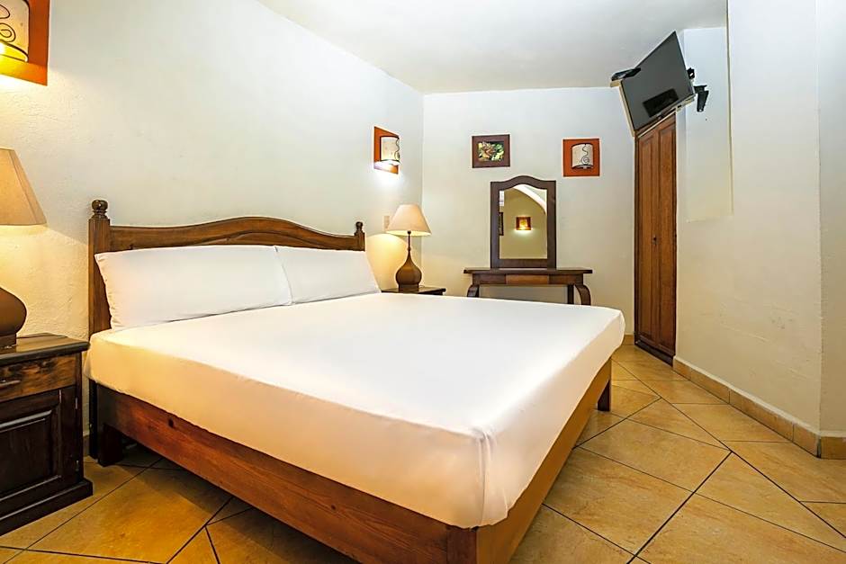 Hotel Casa del Virrey & Suites