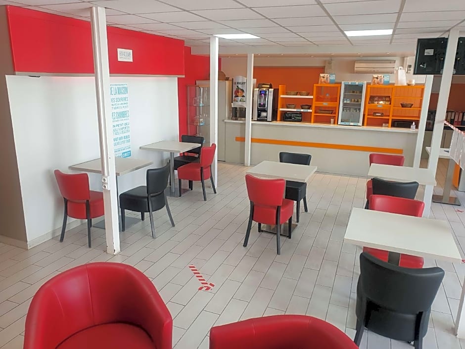 Kyriad Direct Poissy - Acheres