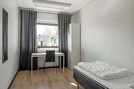 Single Room with Shared Bathroom