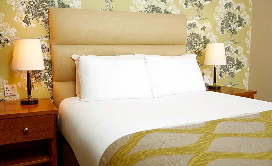 Fieldhead Hotel by Greene King Inns