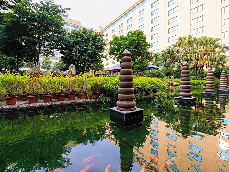 Dong Fang Hotel Guangzhou