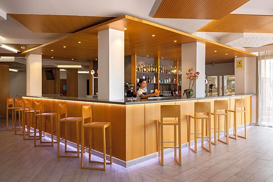 Invisa Hotel Es Pla - Adults Only