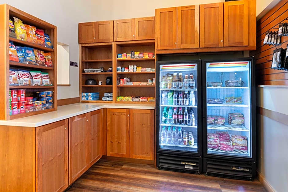 Best Western Plus Windjammer Inn & Conference Center