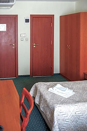 Twin Room with Balcony