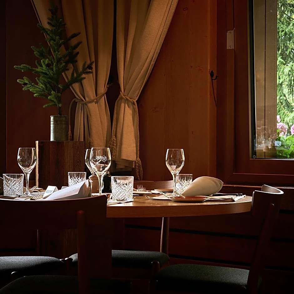 Hotel Alpenrose Wengen - a family affair since 1881