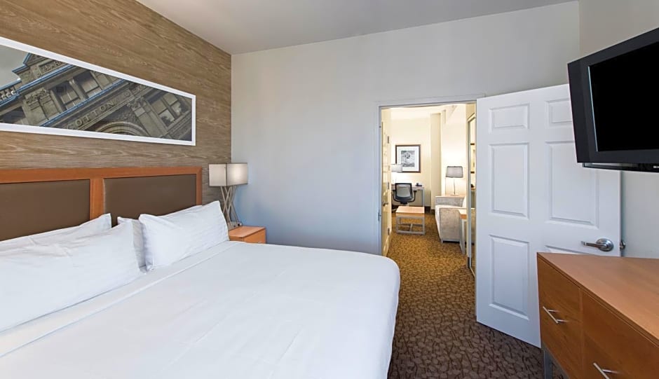 Holiday Inn Savannah Historic District by IHG