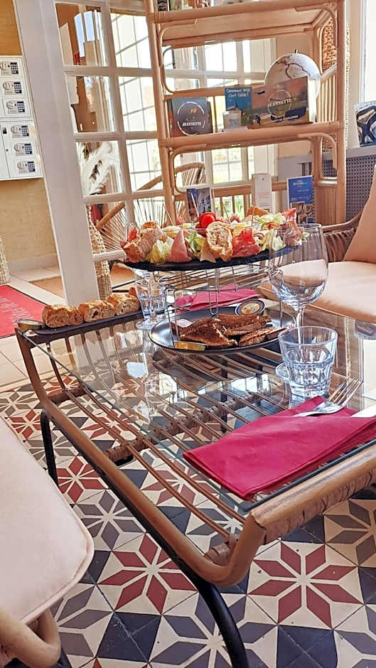 Hôtel De La Mer - Deauville Blonville - Boutique Hôtel de charme vue Mer ou Campagne - Accès direct plage