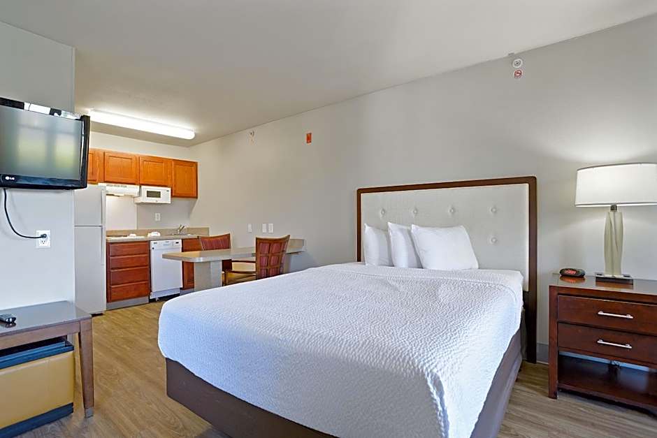 Extended Stay America Suites - Kansas City - Lenexa - 87th St.
