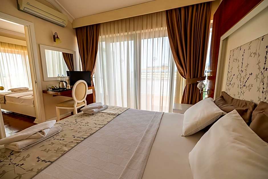 Sentinus Beach Hotel