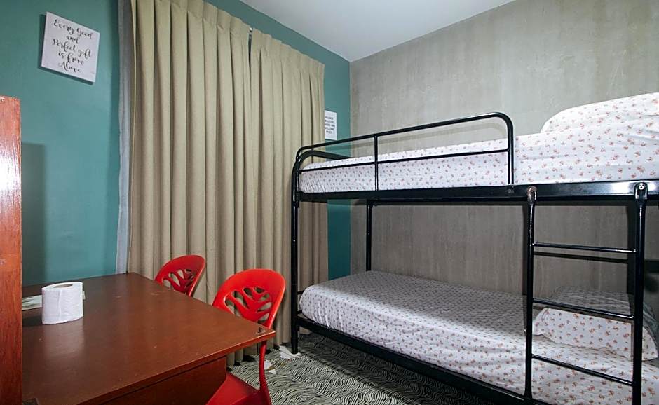 Rcee Place by RedDoorz