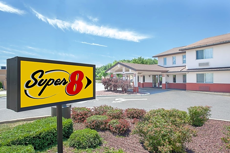 Super 8 by Wyndham Middletown