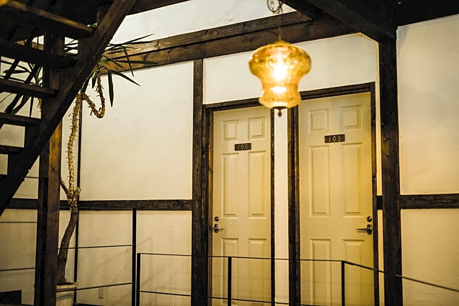 Otaru Tap Room & Hostel