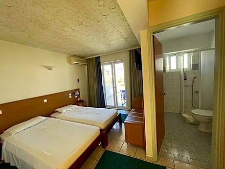 Twin Room with Garden View