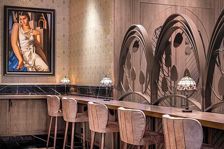 Palacio Santa Clara, Autograph Collection