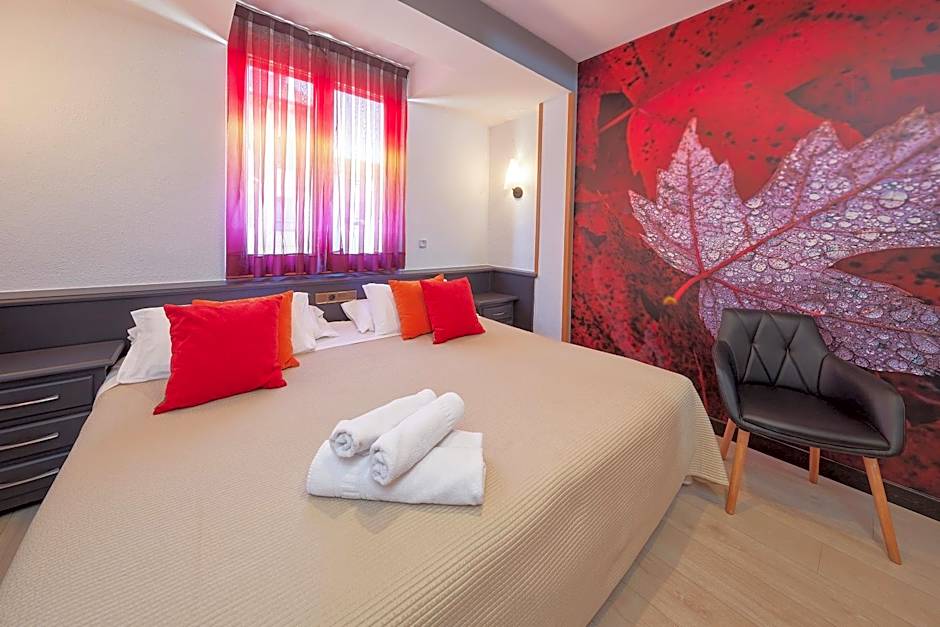 Zdjęcie 1 z 4 — 1 Double Bed or 2 Beds