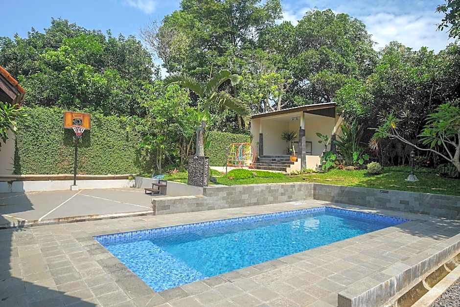 SAREH VILLA by The Lavana